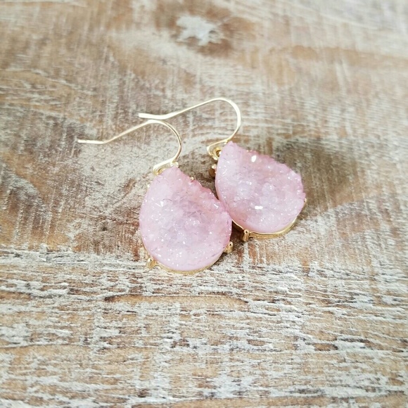 🥳HP🥳 Pear Shaped Druzy Drop Earring - Picture 4 of 7